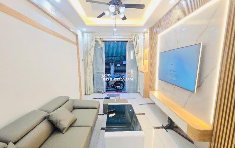 Nhà Siêu HOTTTTTT Gốc Đề